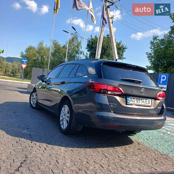 Універсал Opel Astra 2016 в Тячеві