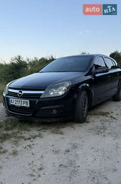 Хэтчбек Opel Astra 2006 в Звягеле