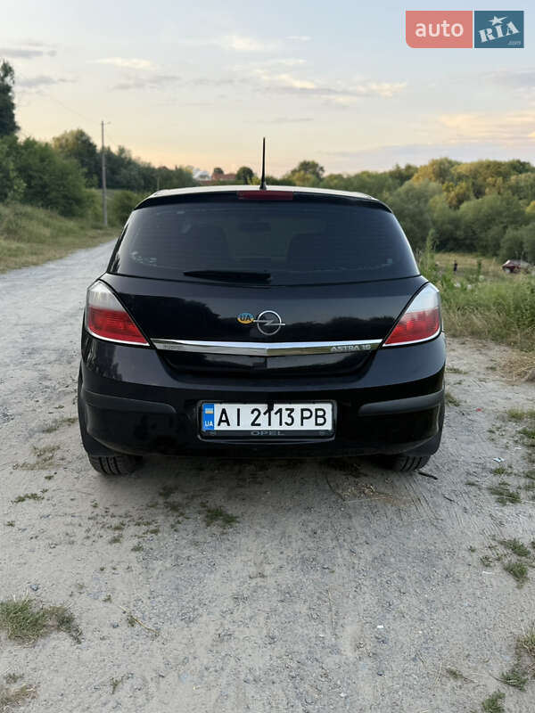 Хетчбек Opel Astra 2006 в Звягелі