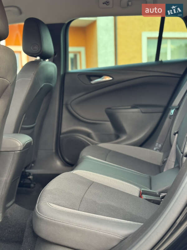 Универсал Opel Astra 2020 в Самборе