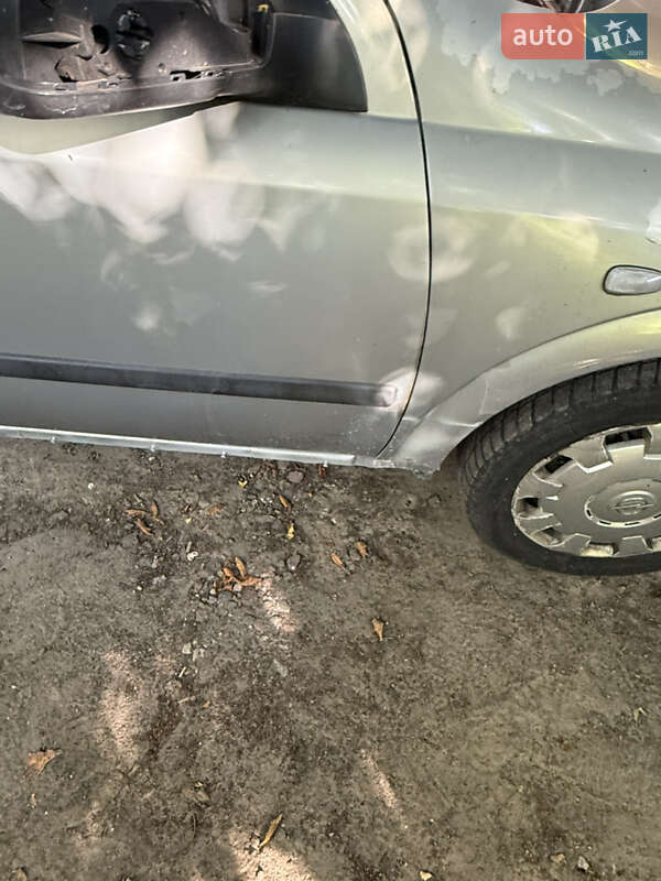 Седан Opel Astra 2006 в Києві
