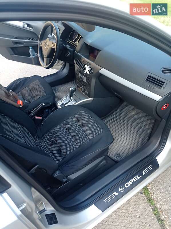 Универсал Opel Astra 2006 в Львове