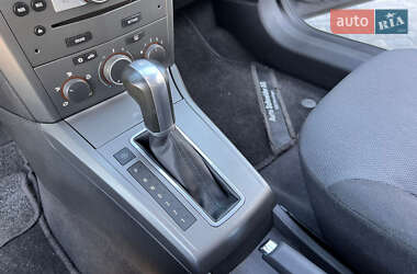 Універсал Opel Astra 2008 в 