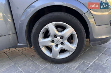 Універсал Opel Astra 2008 в 
