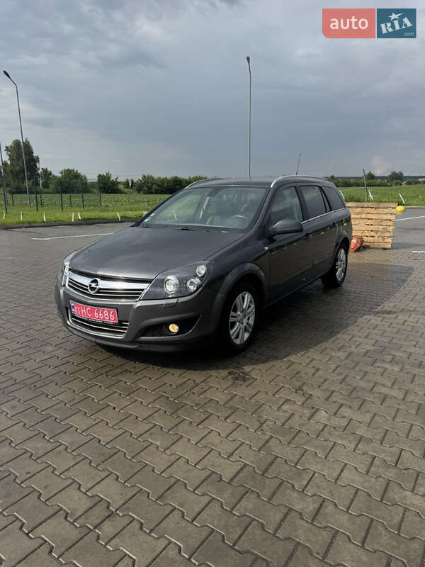 Универсал Opel Astra 2009 в 