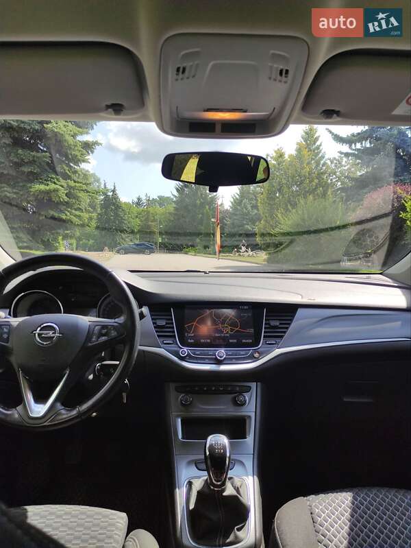 Универсал Opel Astra 2018 в Тернополе