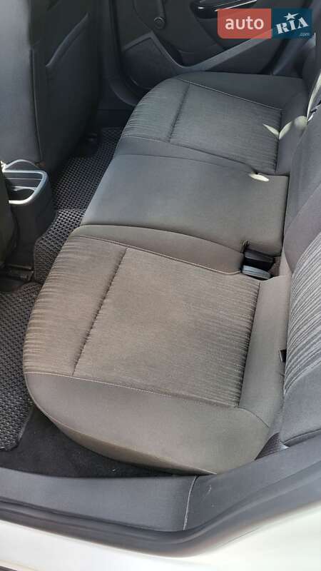 Універсал Opel Astra 2012 в Новопокровці