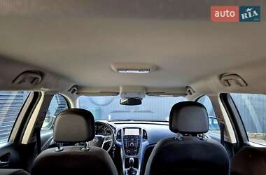 Универсал Opel Astra 2015 в 