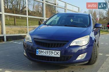 Хэтчбек Opel Astra 2011 в Ахтырке