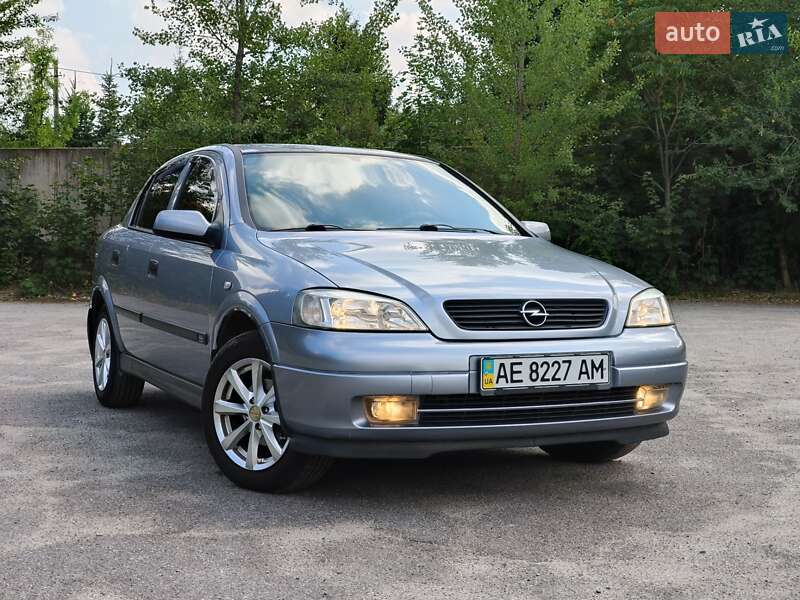 Opel Astra 2004