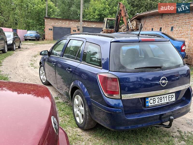 Универсал Opel Astra 2006 в Нежине