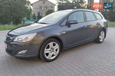 Универсал Opel Astra 2011 в Виннице