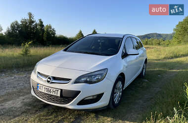 Універсал Opel Astra 2013 в Надвірній