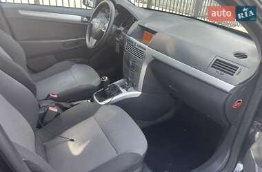 Универсал Opel Astra 2009 в 