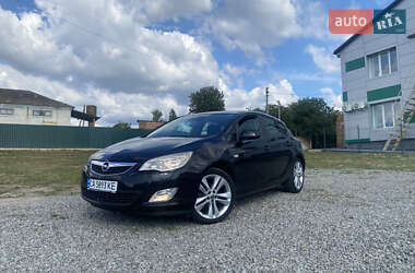 Хэтчбек Opel Astra 2009 в Звенигородке