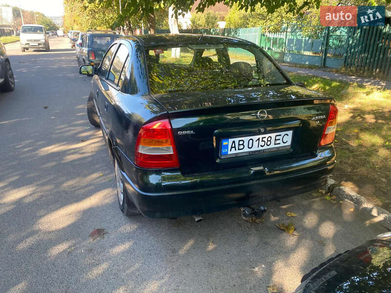 Седан Opel Astra 2000 в Гайсине