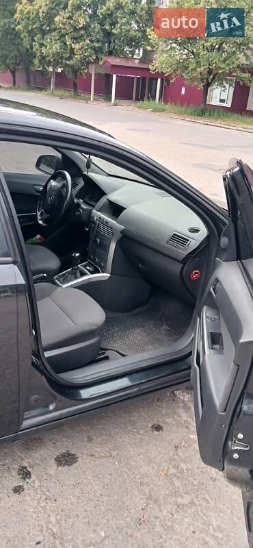 Хэтчбек Opel Astra 2012 в Харькове