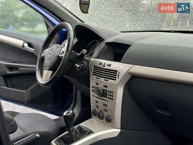 Универсал Opel Astra 2008 в Тернополе