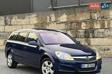Універсал Opel Astra 2008 в Тернополі