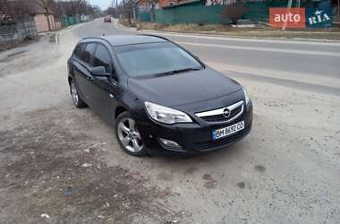 Универсал Opel Astra 2012 в Сумах