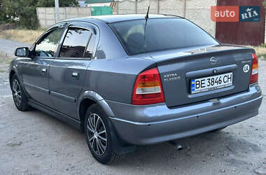 Седан Opel Astra 2007 в 