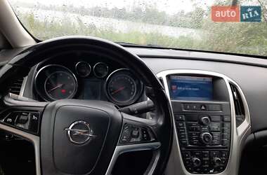Универсал Opel Astra 2011 в Киеве