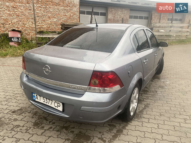 Седан Opel Astra 2008 в Калуше