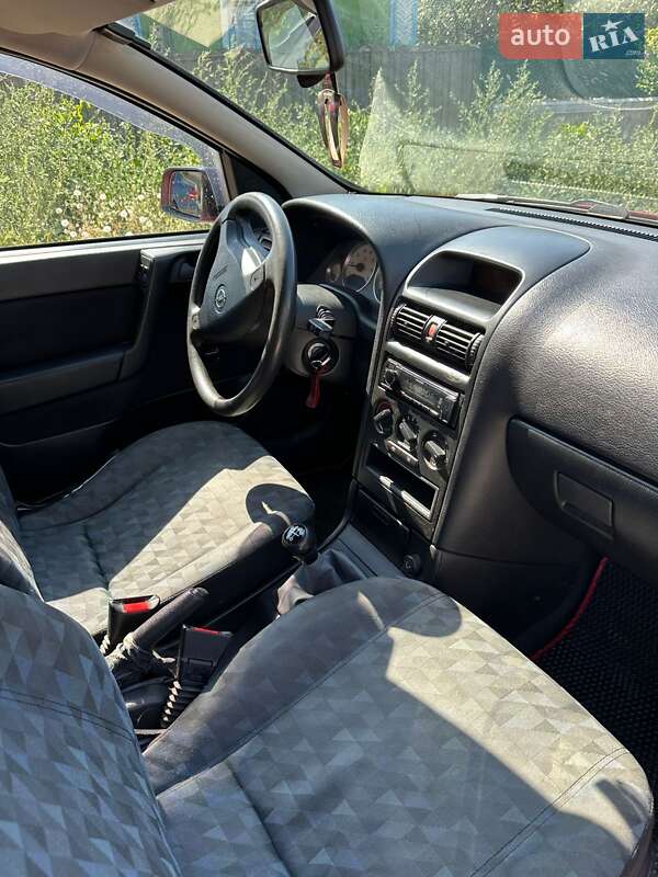 Седан Opel Astra 1999 в Рени