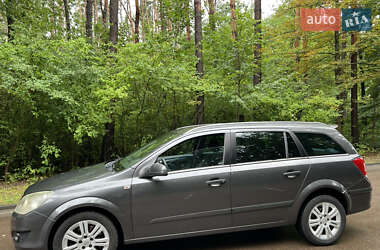 Универсал Opel Astra 2009 в Житомире