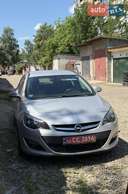 Универсал Opel Astra 2013 в 