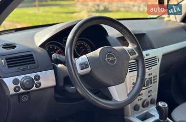Универсал Opel Astra 2009 в 