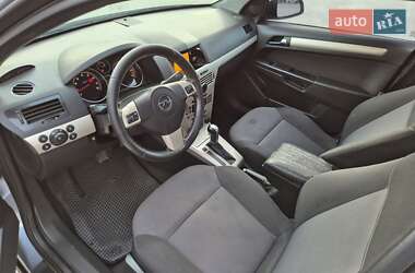 Седан Opel Astra 2008 в 