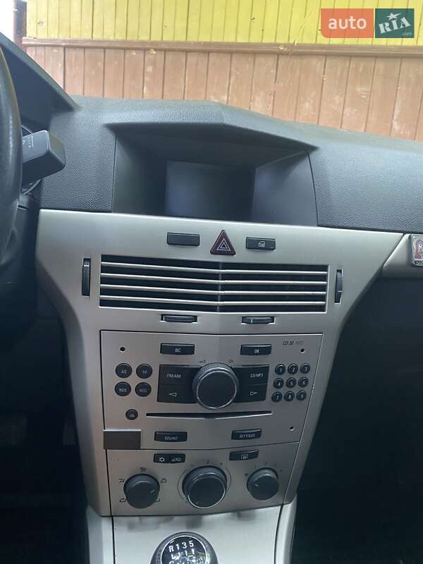 Универсал Opel Astra 2007 в Делятине