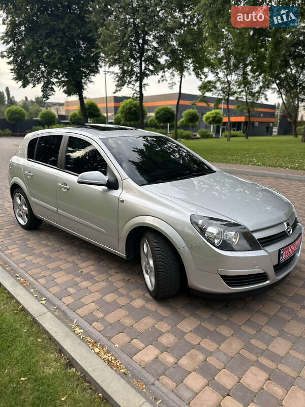 Хэтчбек Opel Astra 2005 в Броварах