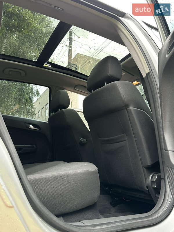 Хэтчбек Opel Astra 2005 в Броварах