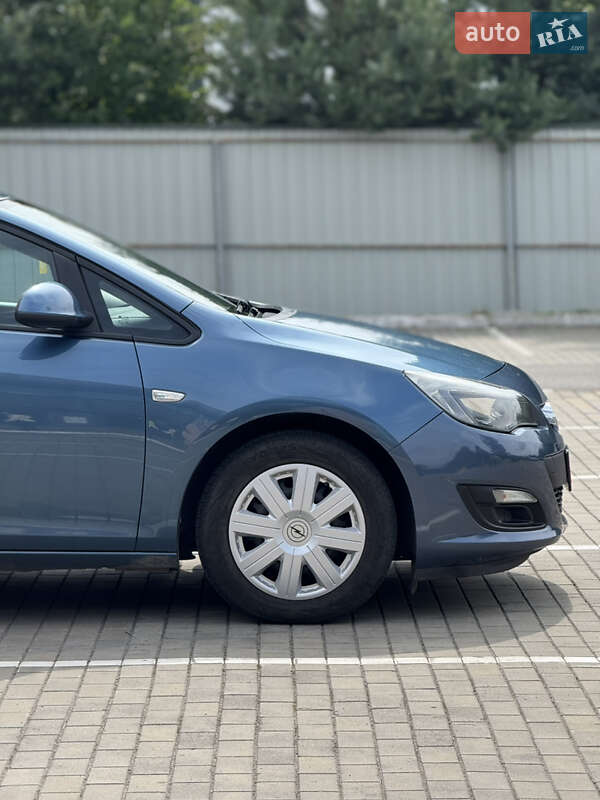 Хетчбек Opel Astra 2013 в Луцьку