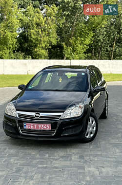 Універсал Opel Astra 2007 в Луцьку