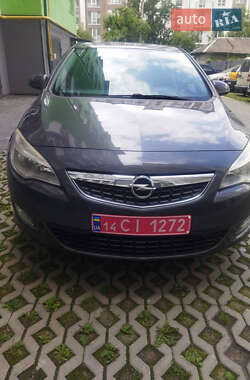 Opel Astra 2011