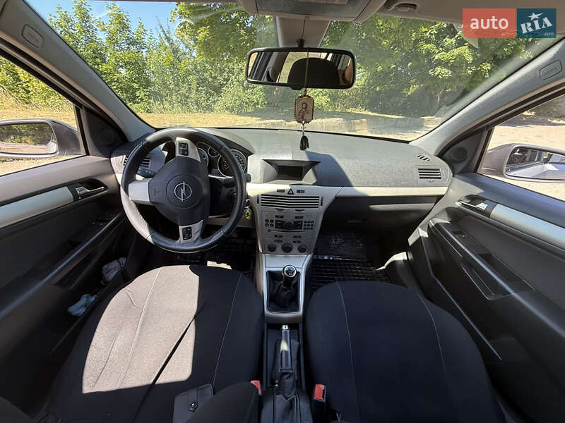 Универсал Opel Astra 2007 в Ивано-Франковске