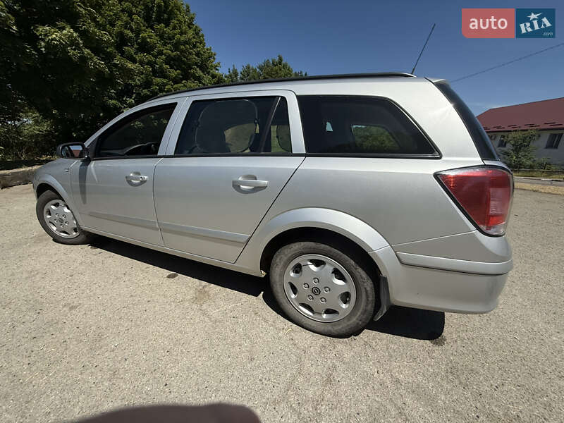 Универсал Opel Astra 2007 в Ивано-Франковске