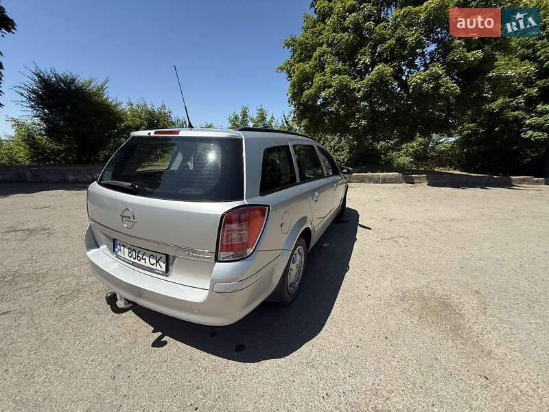 Универсал Opel Astra 2007 в Ивано-Франковске