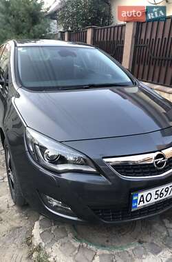 Opel Astra 2010