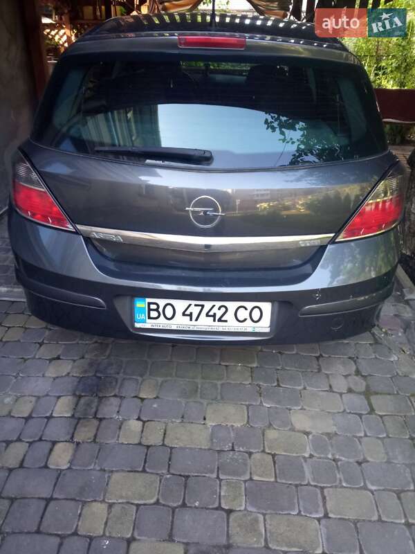 Хетчбек Opel Astra 2010 в Тернополі