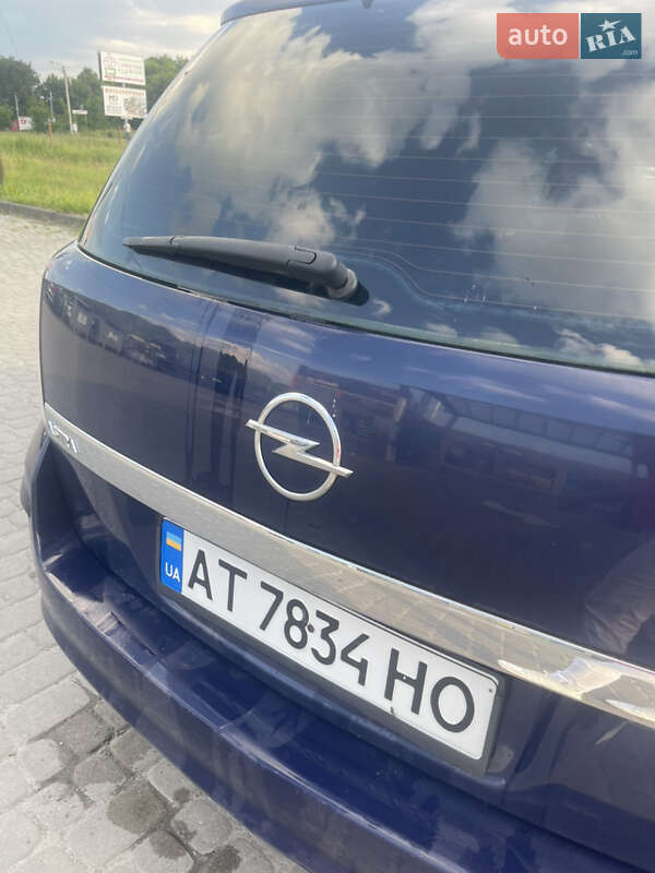 Універсал Opel Astra 2005 в Львові