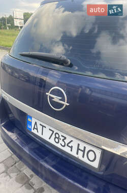 Универсал Opel Astra 2005 в 
