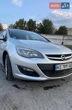 Универсал Opel Astra 2012 в Павлограде