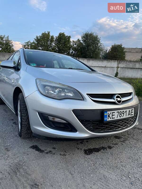Opel Astra 2012
