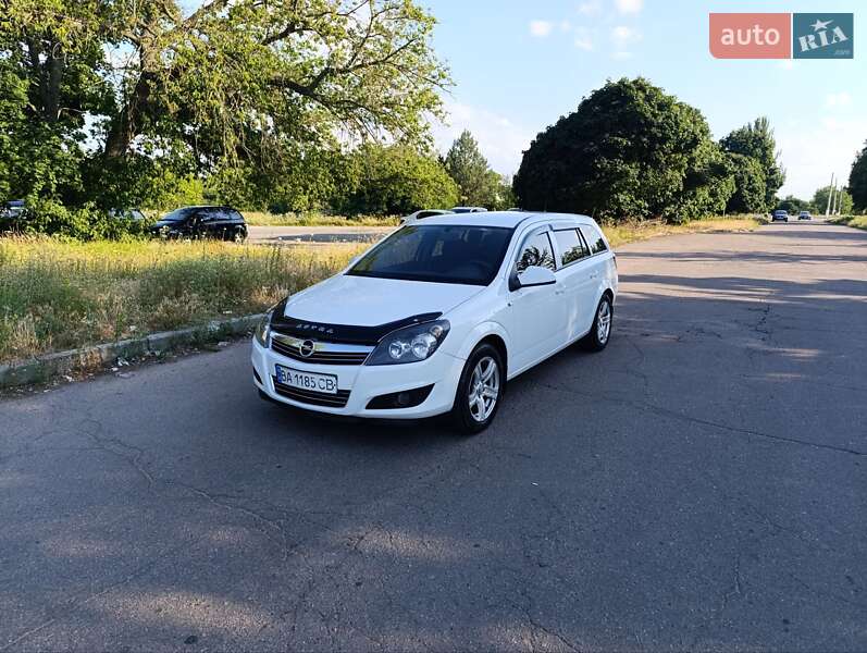 Opel Astra 2013