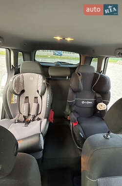 Универсал Opel Astra 2010 в 