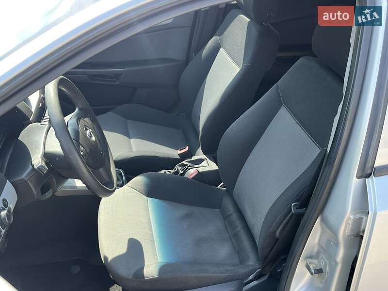 Універсал Opel Astra 2005 в Білій Церкві